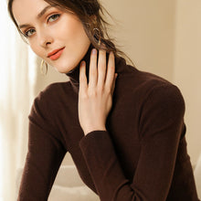 Load image into Gallery viewer, Autumn and Winter New Cashmere Sweater Women High Collar Pullover Fashion Sweater Warm Bottom Sweater
